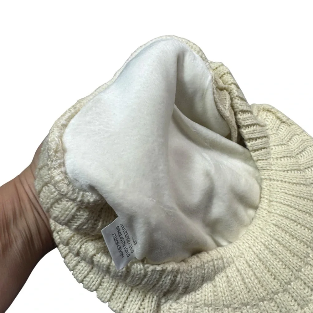 NWT New Teqihat Winter Warm Knit Beige Hat Cap